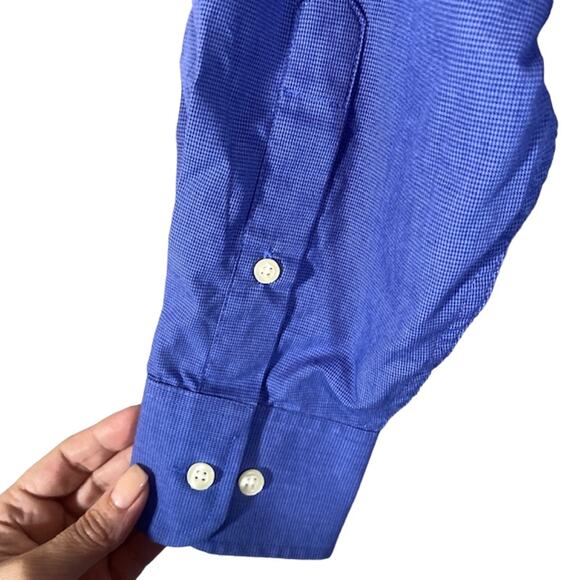 IZOD Blue Classic Collared Long Sleeve Button Down Shirt Men Sz 32/33 Small - Picture 10 of 10